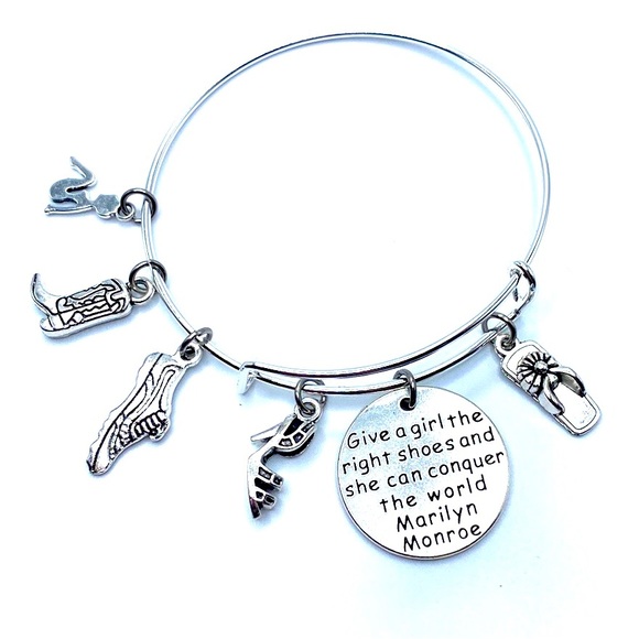 Pin Up Girl Shoe Bracelet Graduation Promotion Friend Gift May Be Personalized - Picture 1 of 7